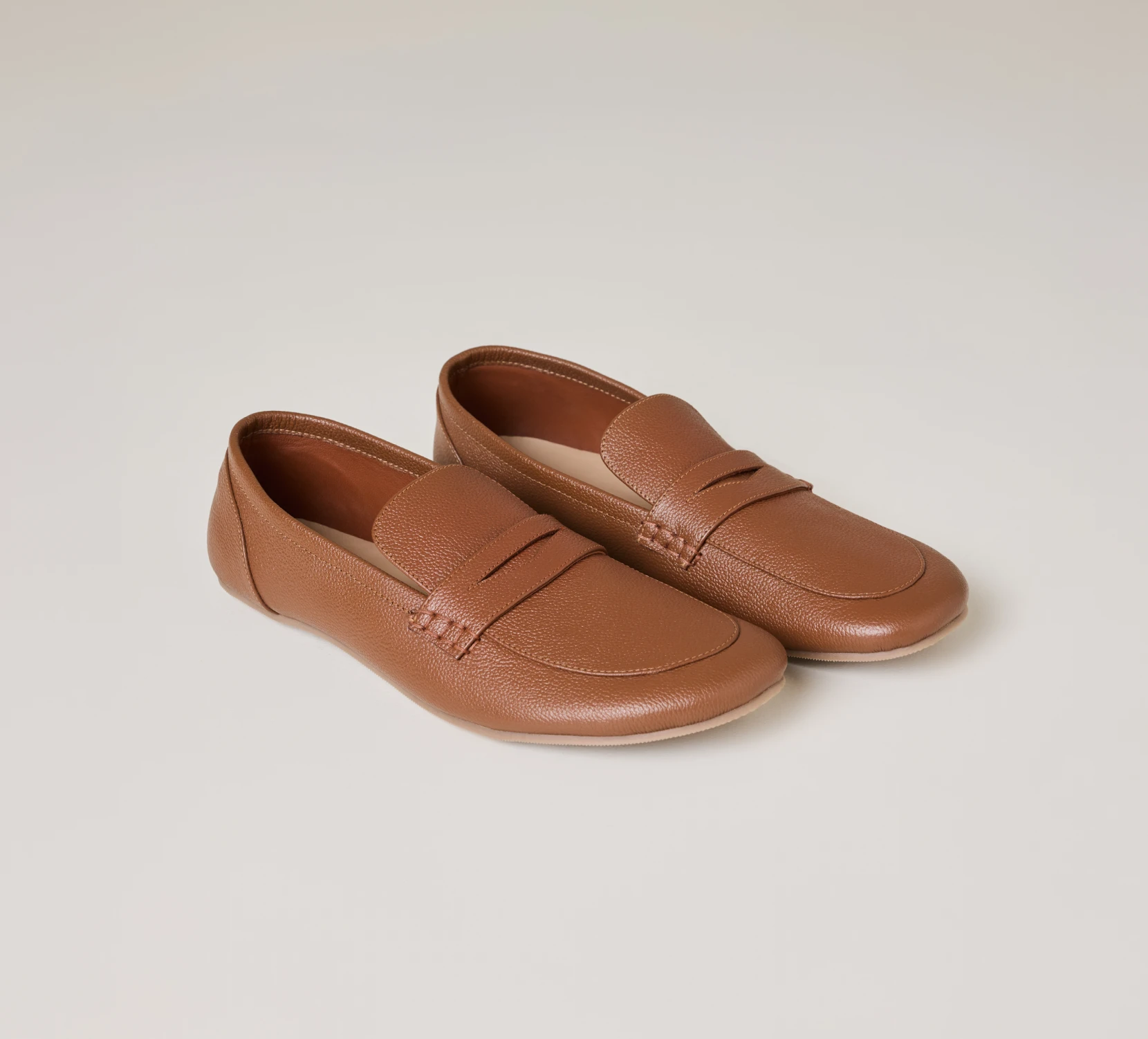 mens-loafer-tan-1