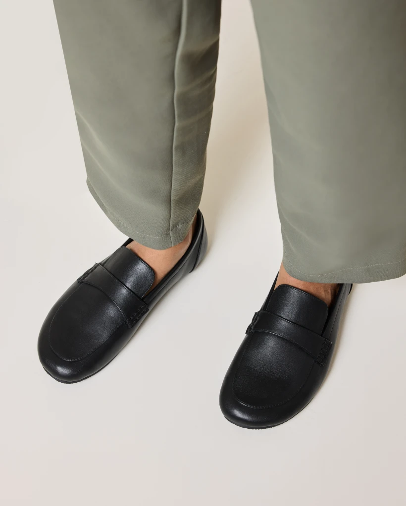 womens-loafer-black-7